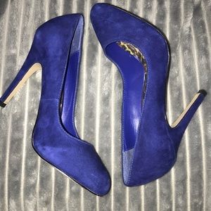 Blue Suede pumps.